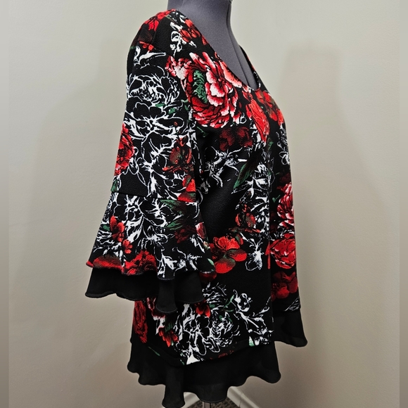 Rich floral, Cleo brand top. - Picture 3 of 8